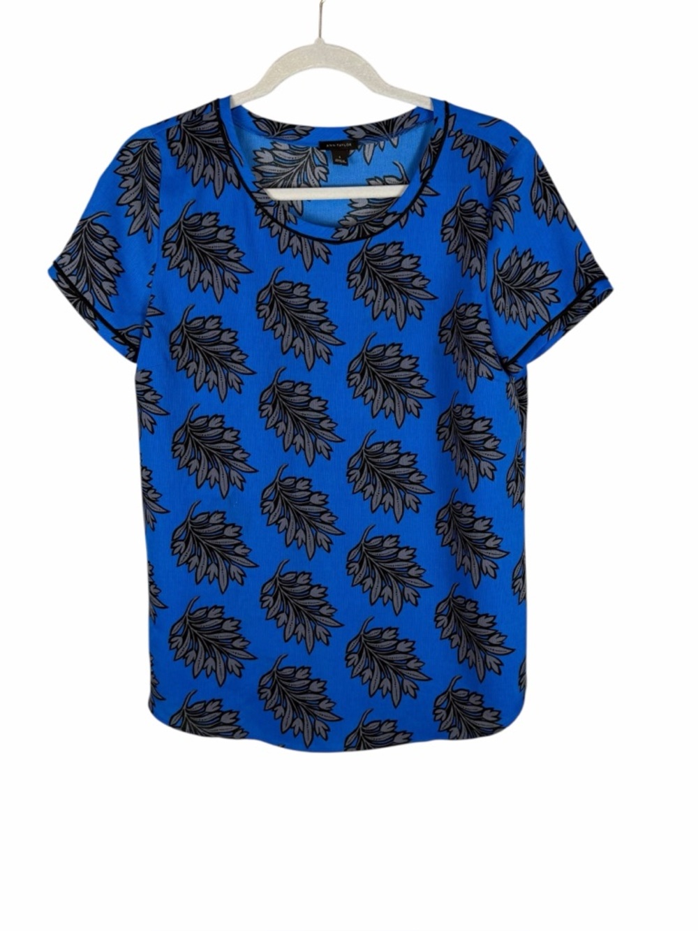 Ann Taylor Blue Floral Print Short Sleeve Blouse Size S